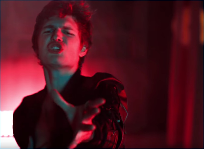 Ansel Elgort performs in his new music video for Thief. » Ansel Elgort Rocks Marcelo Burlon Leather for 'Thief' Music Video Ansel Elgort performs in his new music video for Thief.