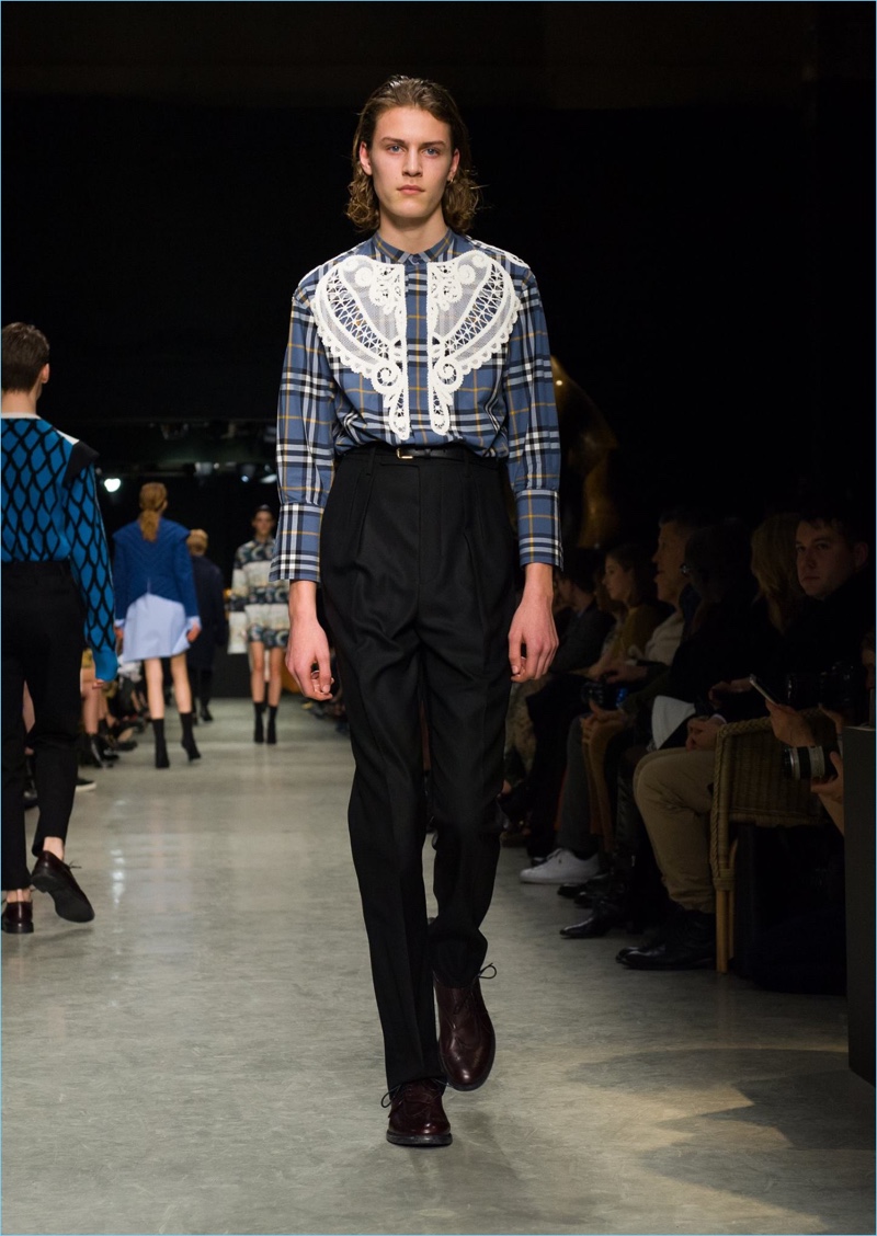 Tartan comes together with a macramé lace appliqué for a standout shirt from Burberry's latest collection. » Burberry Unveils Sculpted Silhouettes for Buy It Now Spring Collection Tartan comes together with a macramé lace appliqué for a standout shirt from Burberry's latest collection.