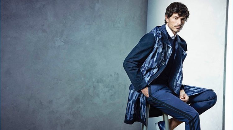 Andres Velencoso wears a blue abstract print from Cerruti 1881's spring-summer 2017 campaign.