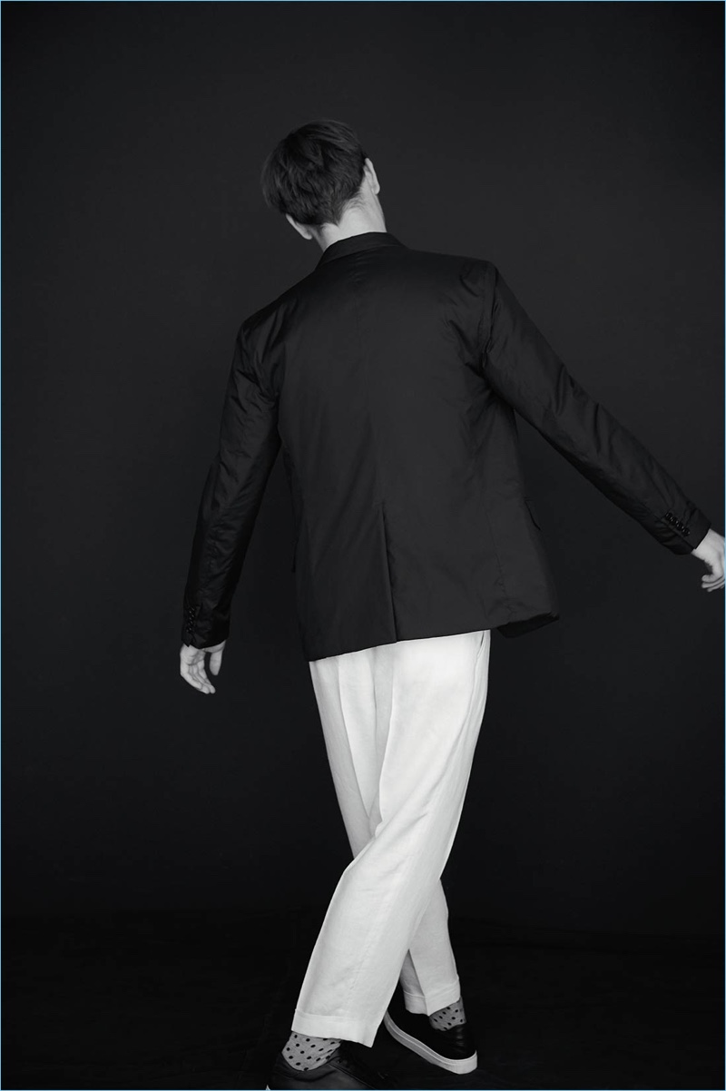 Model Ben Allen dons smart tailoring for Club Monaco's spring-summer 2017 campaign.