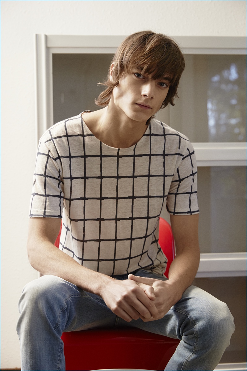 Casual styles gets graphic with David Naman's grid print tee for spring-summer 2017.