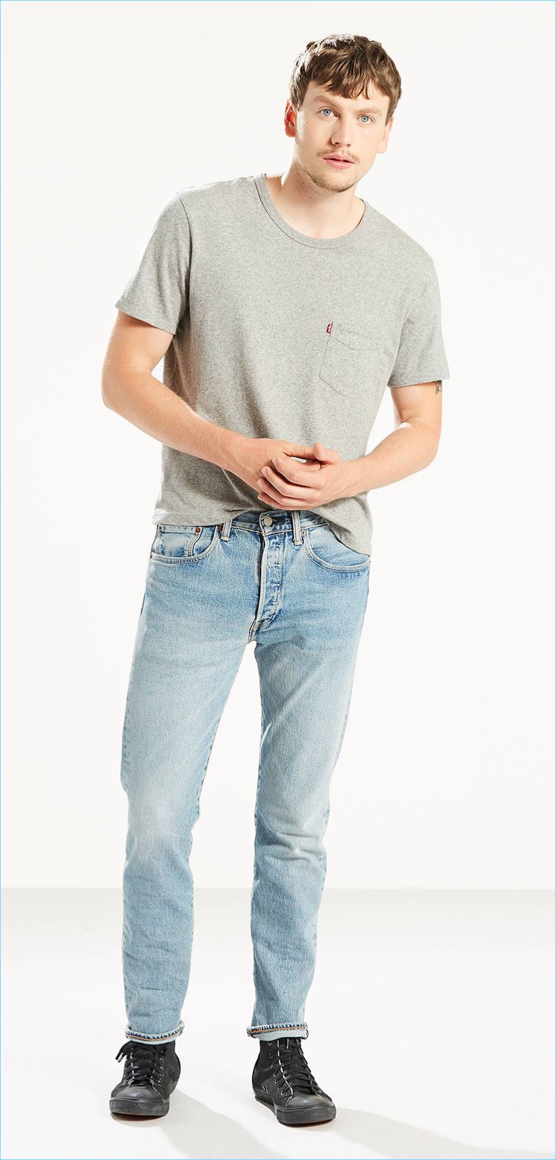 Distressed style reigns with Levi's 501 skinny jeans in Hillman.