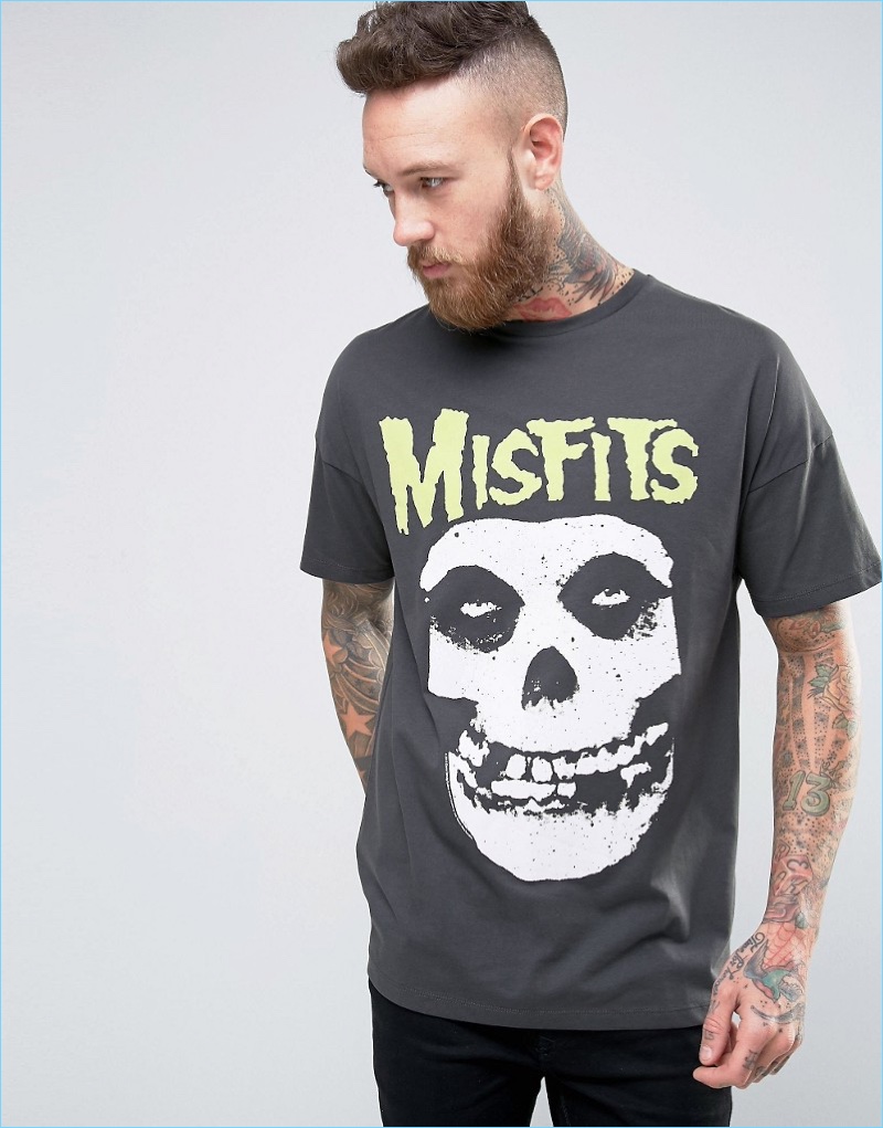 Enjoy a casual style moment with ASOS' vintage style Misfits t-shirt. » Fashionisto Essential: Rock Out with a Classic Band T-Shirt Enjoy a casual style moment with ASOS' vintage style Misfits t-shirt.