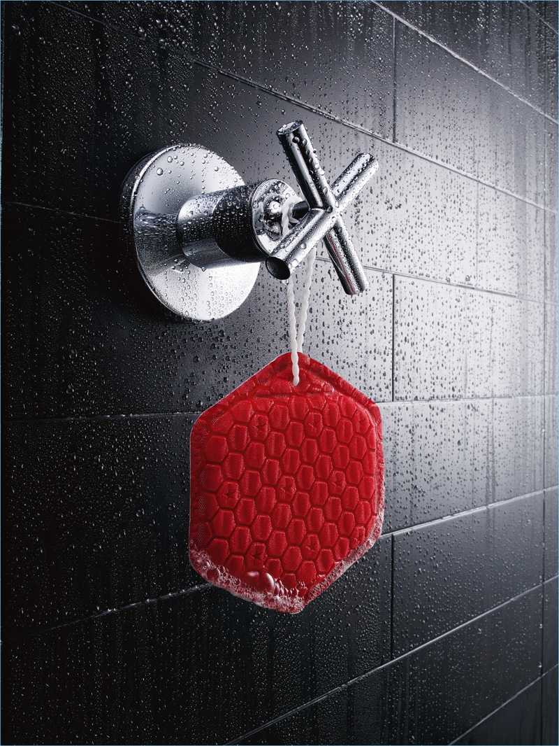 Hang the Old Spice DUO to dry and it's ready for your next shower.