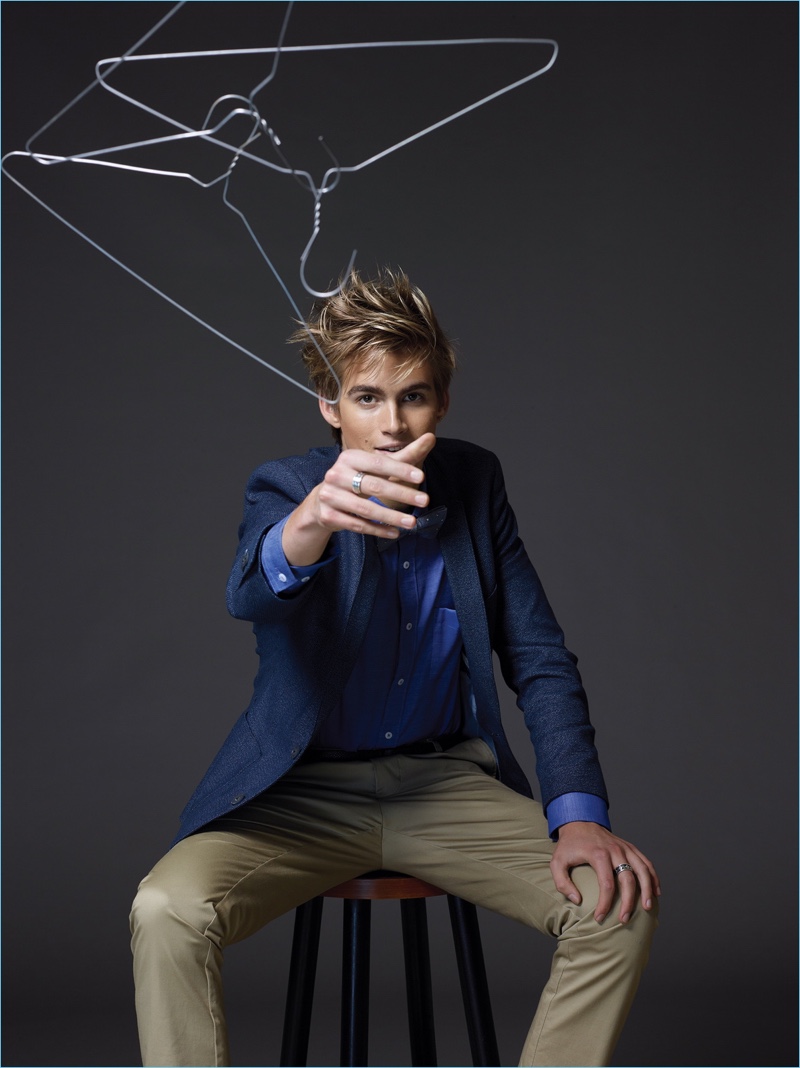 Throwing wire hangers, Presley Gerber appears in G2000's spring-summer 2017 campaign.