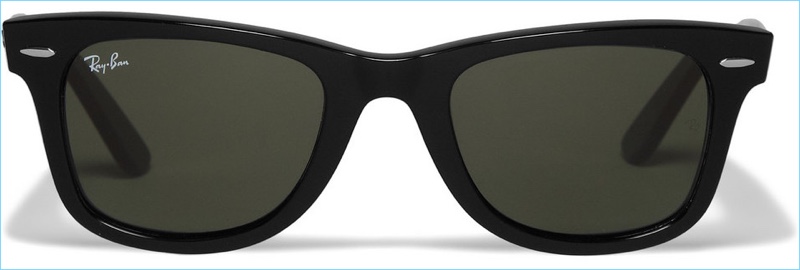 Ray-Ban's Original Wayfarer sunglasses contribute to an effortless everyday look.