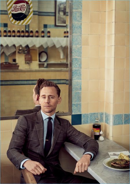 Tom Hiddleston 2017 GQ Photo Shoot 002