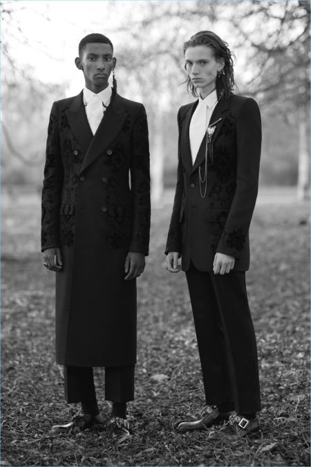 Alexander McQueen 2017 Fall Winter Mens Collection Lookbook 002