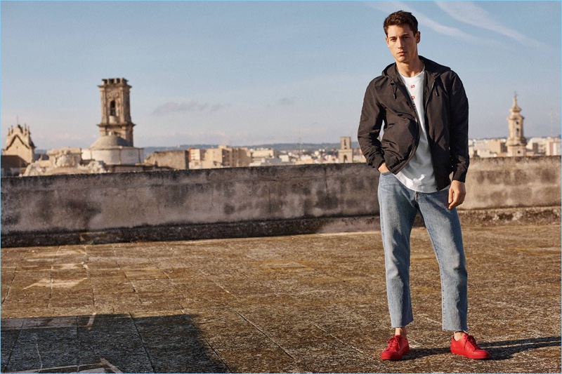 H&M reunites with Nicolas Ripoll for a style refresher, which includes its relaxed cropped jeans and a windproof jacket.