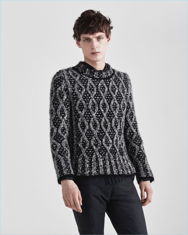 Fashion brand Jeffrey Rüdes delivers a graphic spin on the cable-knit sweater for its fall-winter 2017 collection. » Jeffrey Rüdes Taps Into Hollywood Cool for Fall '17 Collection Fashion brand Jeffrey Rüdes delivers a graphic spin on the cable-knit sweater for its fall-winter 2017 collection.