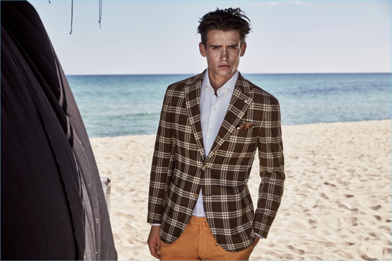 Taking to the beach, Sascha Wolf fronts L.B.M. 1911's stylish spring-summer 2017 outing.