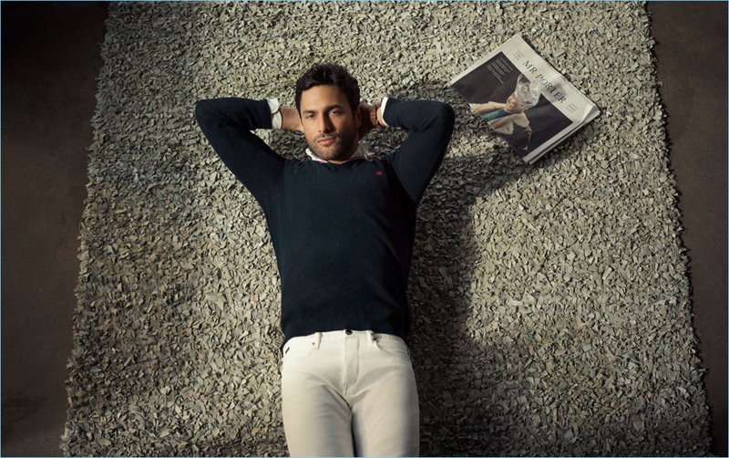 Picture-perfect, Noah Mills rests his hands behind his head as he fronts Pedro del Hierro's spring-summer 2017 campaign.