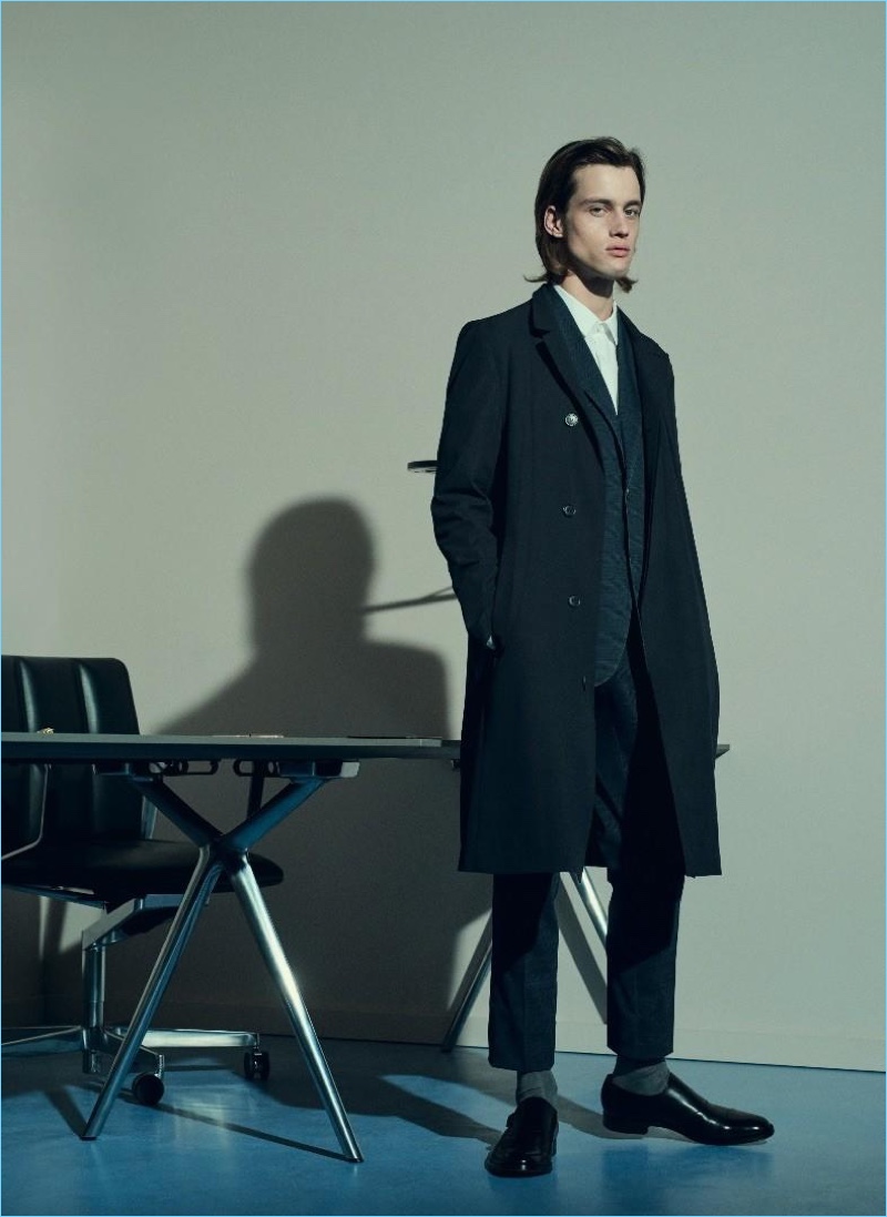 Jason Hughes outfits Sylvester Ulv in a shirt and coat by Stephan Schneider with a Marc O'Polo suit.