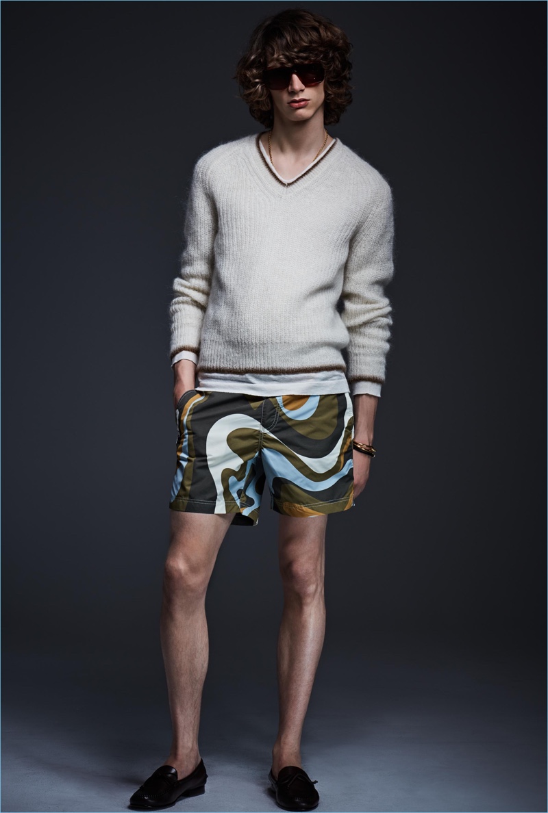 Tom Ford embraces a groovy print for its spring-summer 2017 swimwear. » Tom Ford Unveils 35 Sleek Looks for Spring '17 Collection Tom Ford embraces a groovy print for its spring-summer 2017 swimwear.