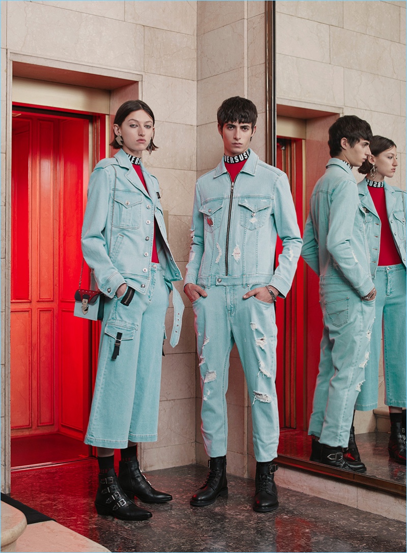 Italian brand Versus Versace doubles down on denim for its pre-fall 2017 collection. » Versus Versace Takes Active Approach to Pre-Fall '17 Collection Italian brand Versus Versace doubles down on denim for its pre-fall 2017 collection.