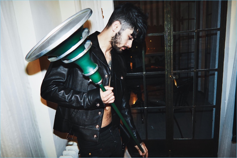 Unveiling the new collection for Versus Versace, Zayn Malik fronts the campaign.