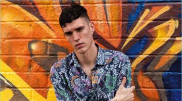Vibrant Tones, Folksy Tunes: Josh Beech for Da Man Style Josh Beech mixes vibrant prints with fashions from Etro.