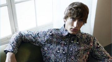 Tim Dibble is Dressed to Kill for Tiger of Sweden's Spring '17 Campaign Tim Dibble is Dressed to Kill for Tiger of Sweden's Spring '17 Campaign