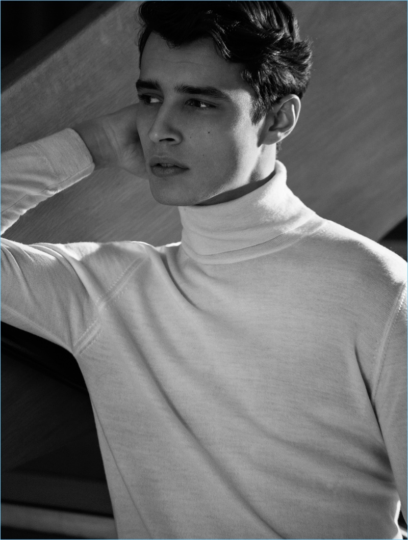 Adrien Sahores 2017 Editorial Plaza Uomo 002