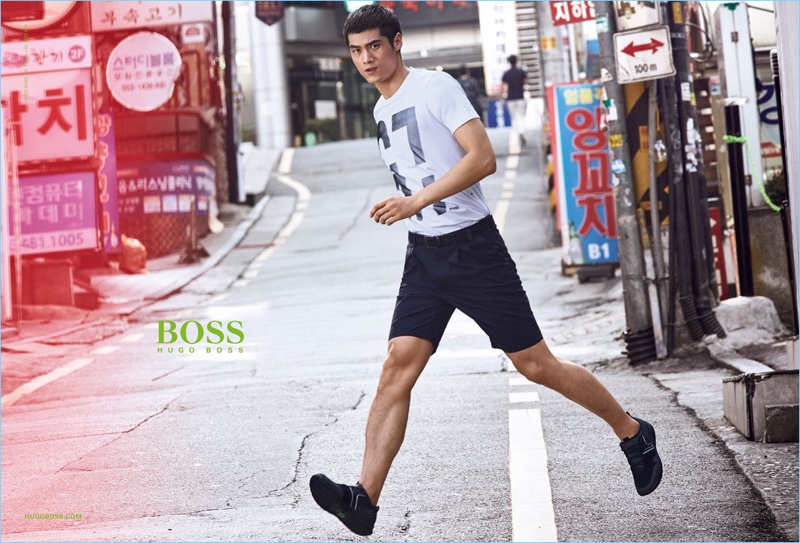 Hao Yun Xiang is an active vision for BOSS Green's spring-summer 2017 campaign.