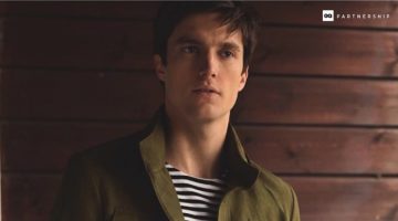 Smarten Up: Charlie Timms Wears Practical Massimo Dutti Essentials Smarten Up: Charlie Timms Wears Practical Massimo Dutti Essentials
