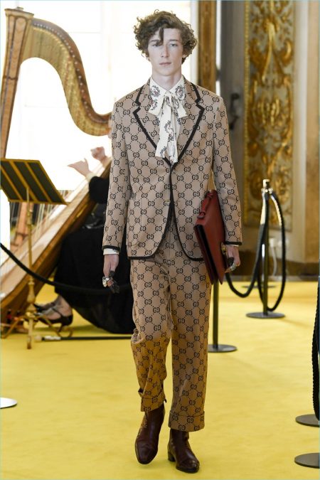 Gucci Men Cruise 2018 Runway Collection 001