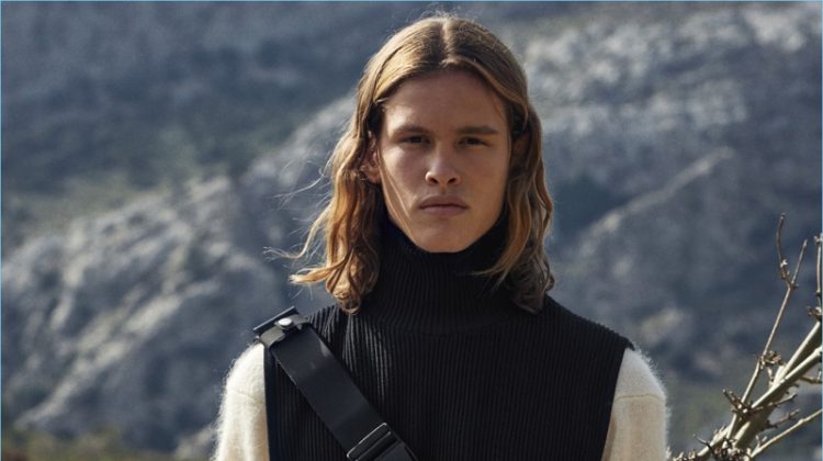 Mountaineering serves as inspiration for the fall-winter 2017 collection of H&M Studio.