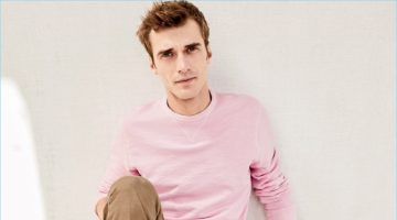 J.Crew Style Update: 5 Looks to Wear Now Front and center, Clément Chabernaud sports a J.Crew garment-dyed sweatshirt, stretch chino pants, and Vans for J.Crew washed canvas sneakers.