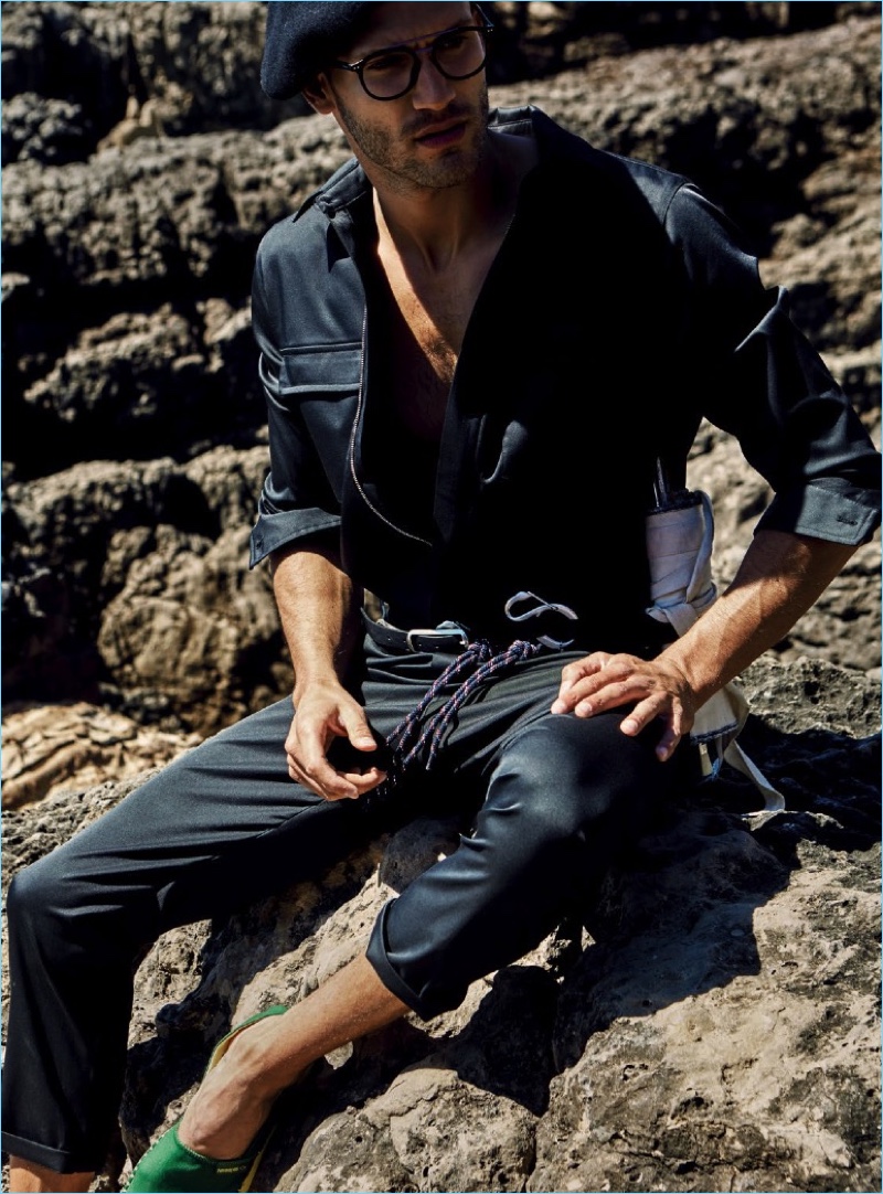 Starring in an editorial for Men's Health Portugal, Ricardo Oliveira sports a Zara look with Polaroid glasses and Havainas shoes.