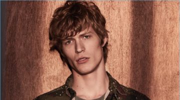 Sven de Vries is Effortless in Sleek Fashions for Elle France Sven de Vries wears a denim jacket by G-Star Raw with an Eric Bompard sweater and Paul & Joe pants.