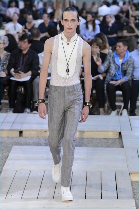 Alexander McQueen Spring Summer 2018 Mens Collection 011