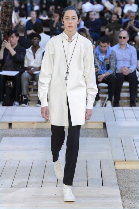 Alexander McQueen Spring Summer 2018 Mens Collection 034