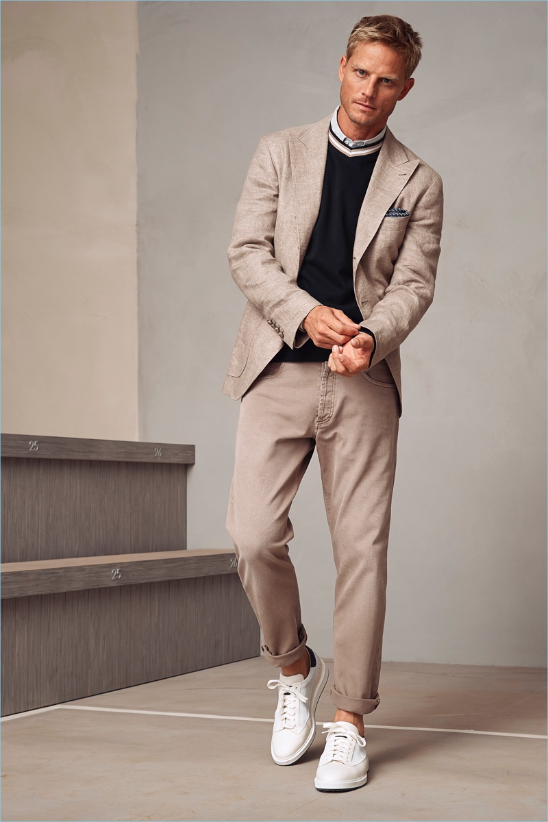 Brunello Cucinelli presents its spring-summer 2018 men's collection.