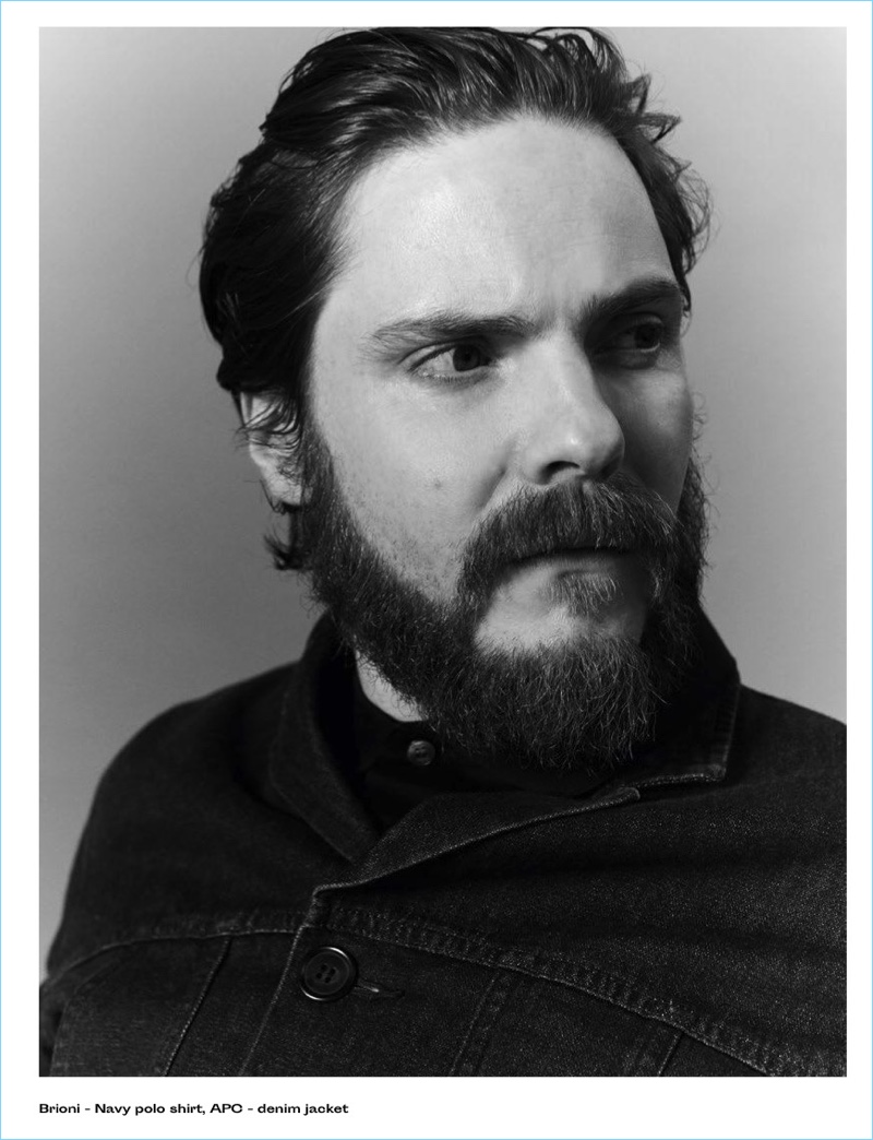 Daniel Brühl wears a Brioni polo with an A.P.C. denim jacket. » Daniel Brühl Talks 'The Alienist' with Crash Magazine Daniel Brühl wears a Brioni polo with an A.P.C. denim jacket.