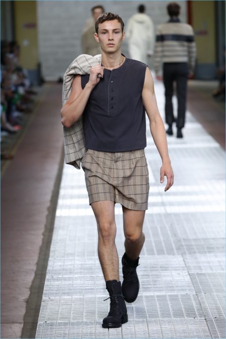 Dirk Bikkembergs 2018 Spring Summer Runway Collection 018