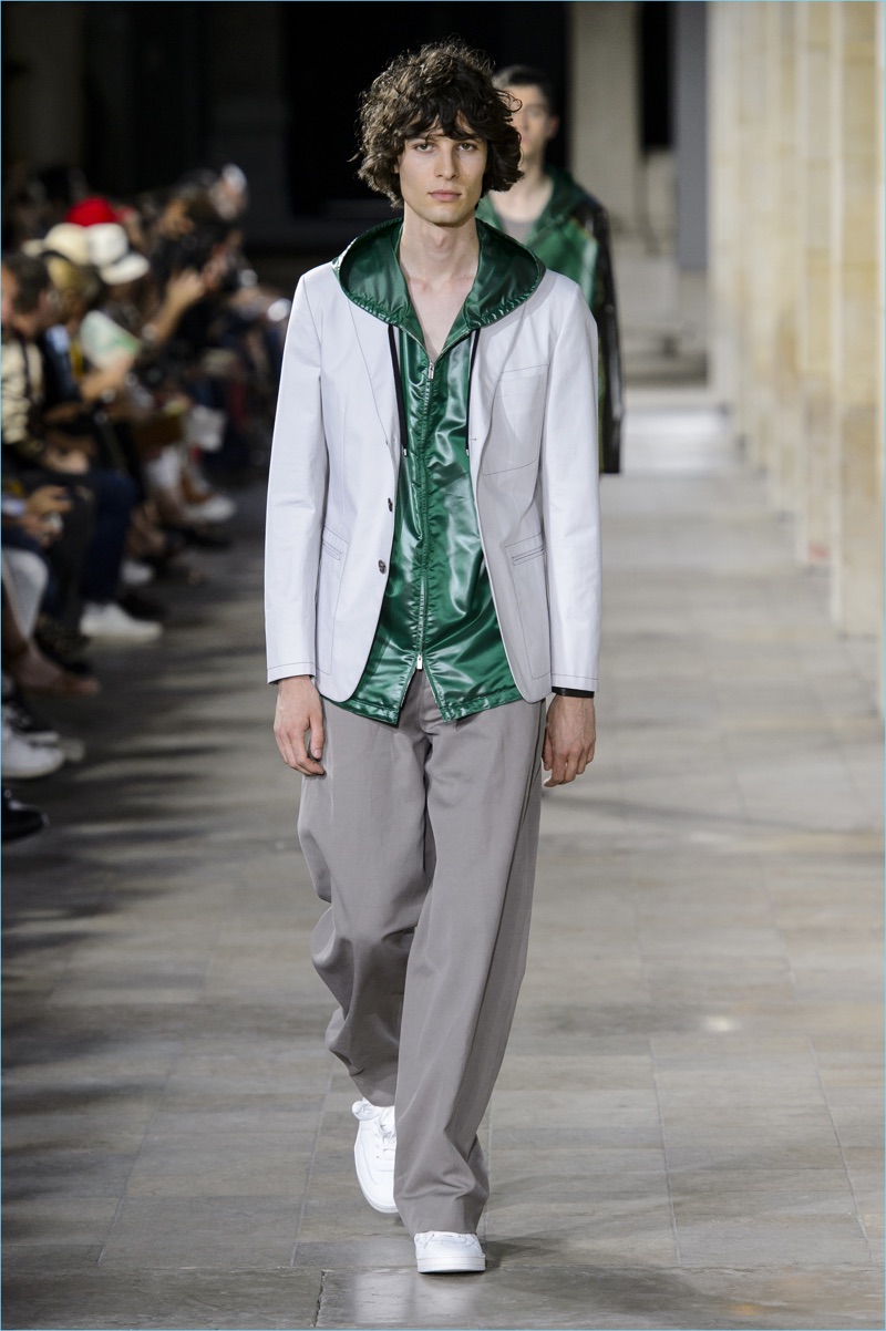 Hermès presents its spring-summer 2018 men's collection during Paris Fashion Week.