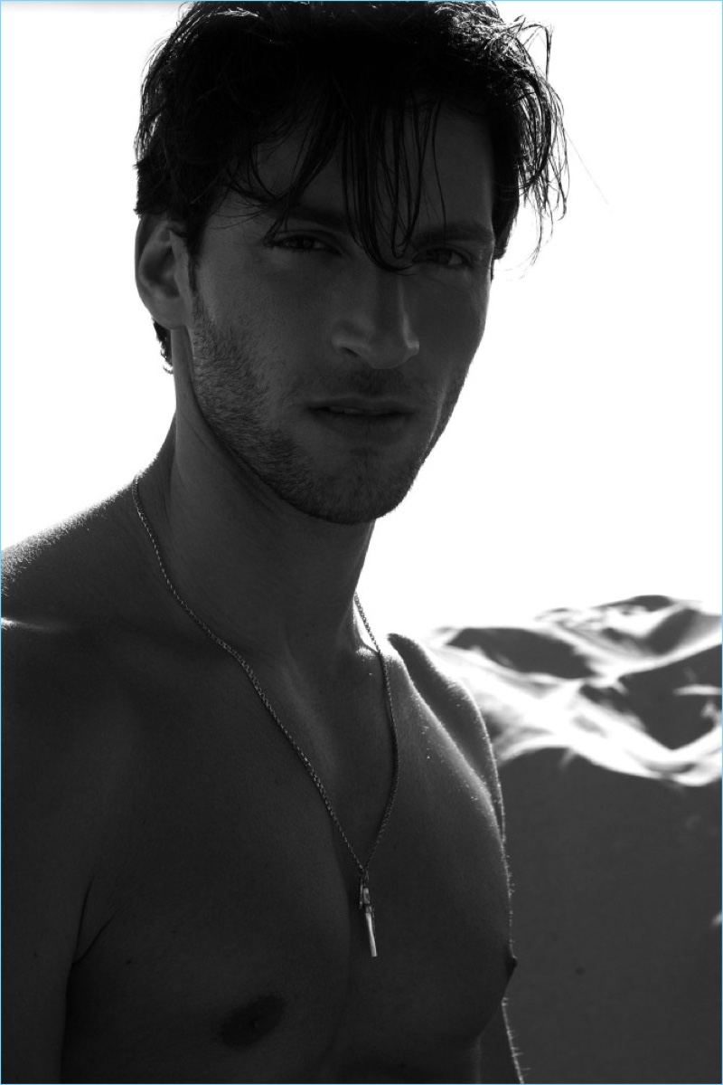 Jonathan Kevin Sampaio Cristina Magazine Editorial 010