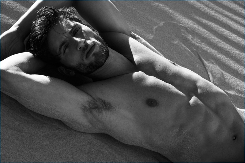 Jonathan Kevin Sampaio Cristina Magazine Editorial 011