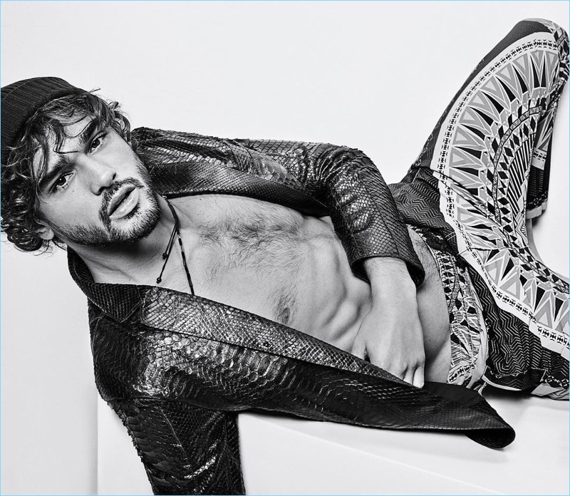 Front and center, Marlon Teixeira fronts Torinno's campaign.
