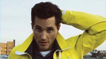 Ollie Edwards Champions Retro Style for GQ México British model Ollie Edwards sports retro-inspired styles for the latest issue of GQ México.