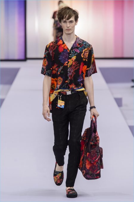 Paul Smith unveils a Hawaiian shirt as part of his spring-summer 2018 collection.