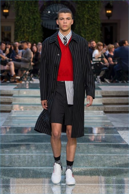 Versace 2018 Spring Summer Mens Runway Collection 001