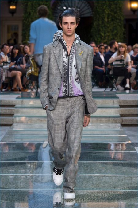 Versace 2018 Spring Summer Mens Runway Collection 021