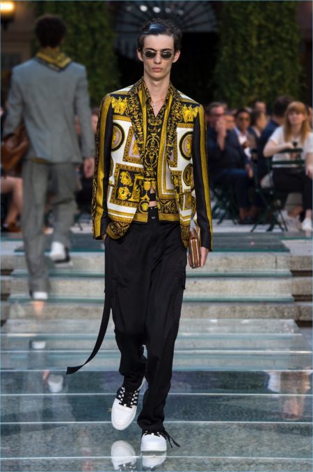 Versace 2018 Spring Summer Mens Runway Collection 024