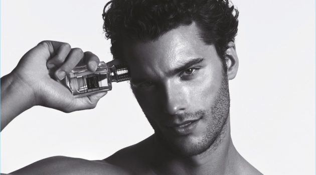 Le Parfum: Aurélien Muller Stars in PEPLVM Beauty Story Le Parfum: Aurélien Muller Stars in PEPLVM Beauty Story