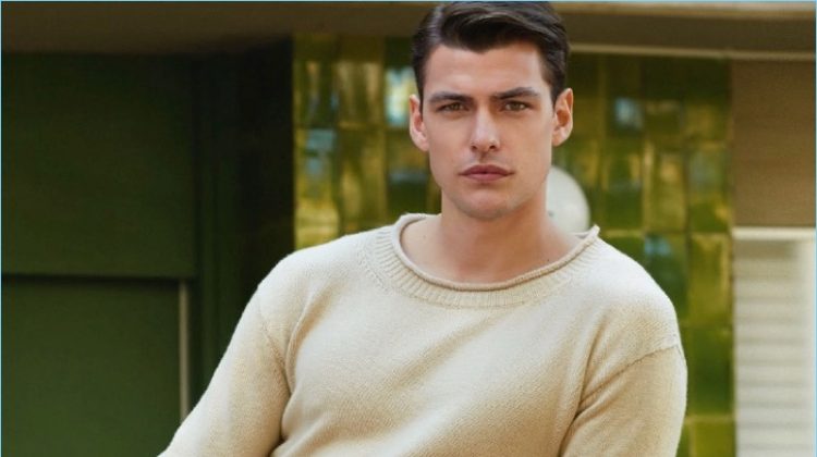 Tudo as Claras: Filip Wolfe Models Smart Neutrals for Men’s Health Portugal