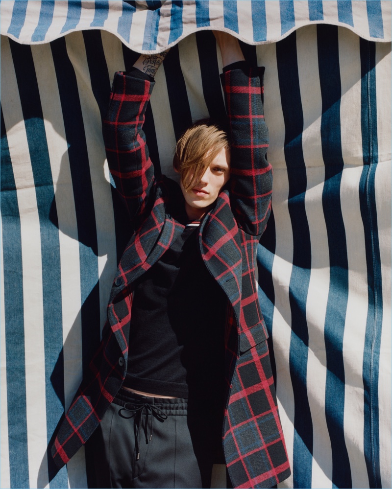 Jamie Campbell Bower stars in HUGO's fall-winter 2017 campaign.