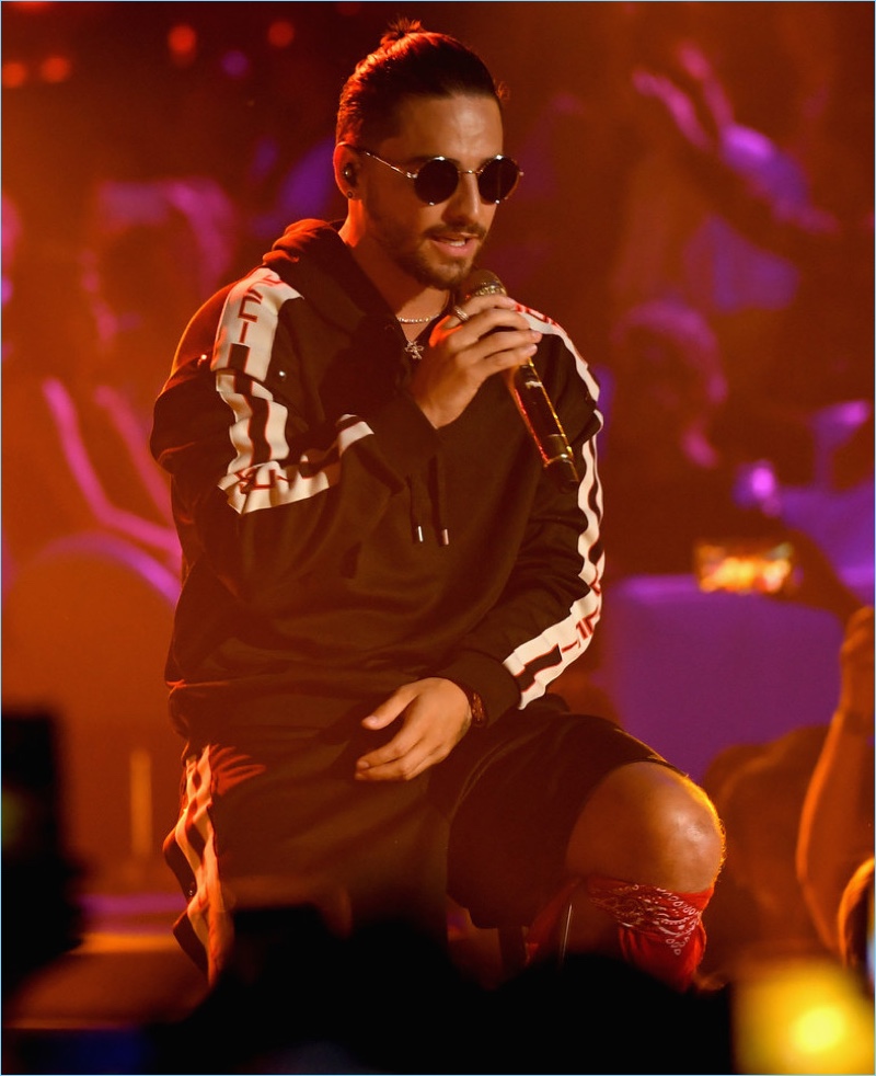 Singer Maluma sports a Gucci outfit at Univision's 2017 Premios Juventud.