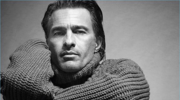 Olivier Martinez & Jegor Venned Star in Mango Man's Fall '17 Campaign Sporting a cozy sweater, Olivier Martinez fronts Mango Man's fall-winter 2017 campaign.
