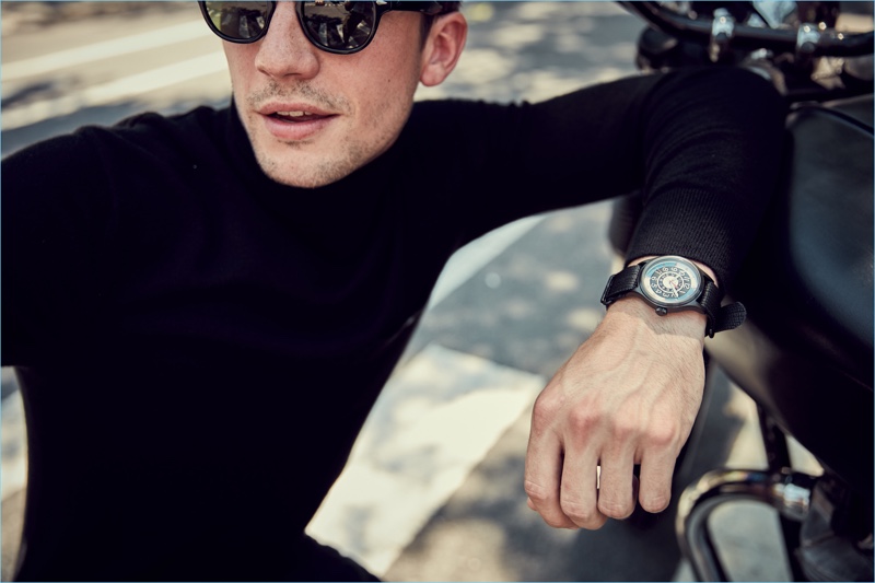 The Blackjack watch brings together Todd Snyder's practical everyday appeal with Timex's fine craftsmanship.